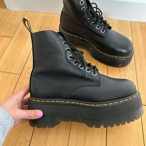 1460 PASCAL MAX LEATHER PLATFORM BOOTS